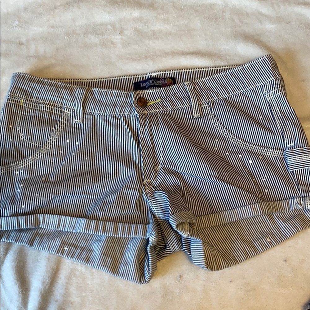 Levi’s shorts
